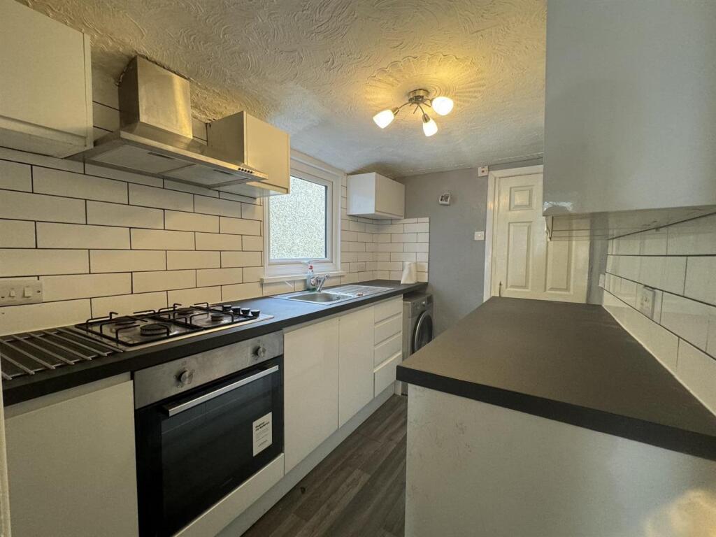 2 Bedroom Terraced for Rent