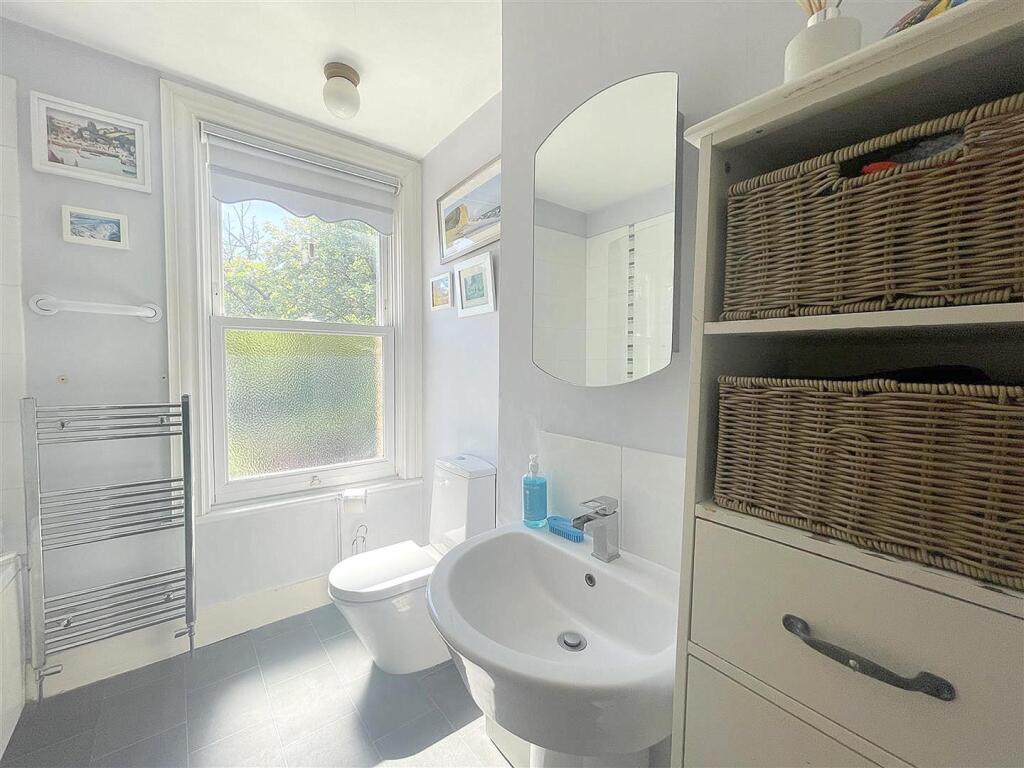 bath d 1.jpg