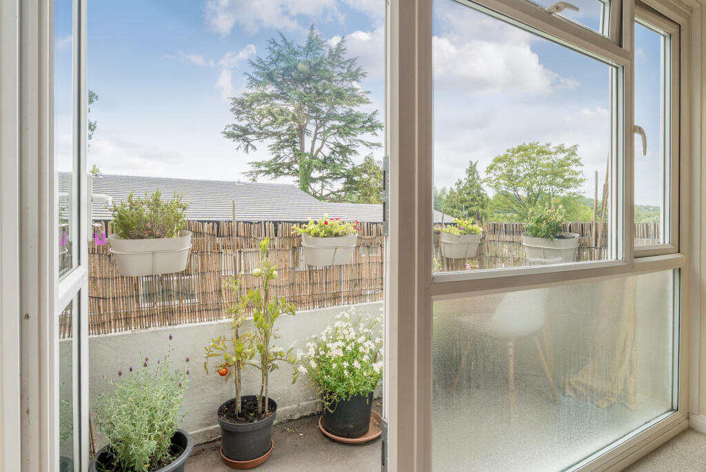 1335275-18-689487...