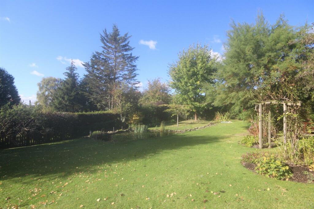 REAR GARDEN.