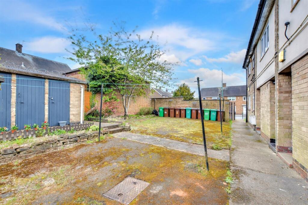 Communal Garden_3.jpeg