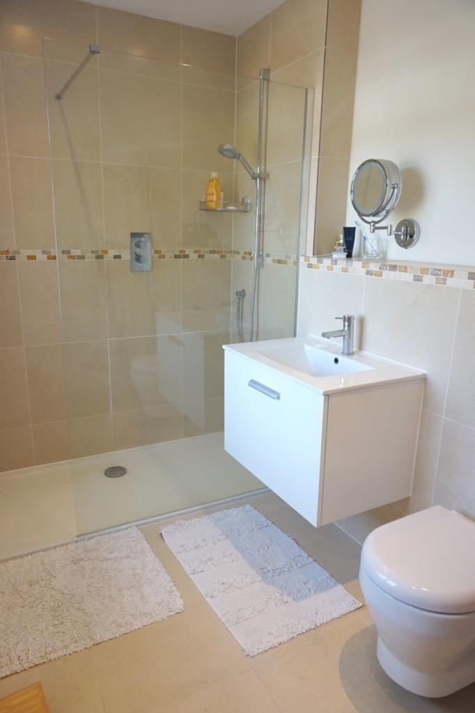 Ensuite
