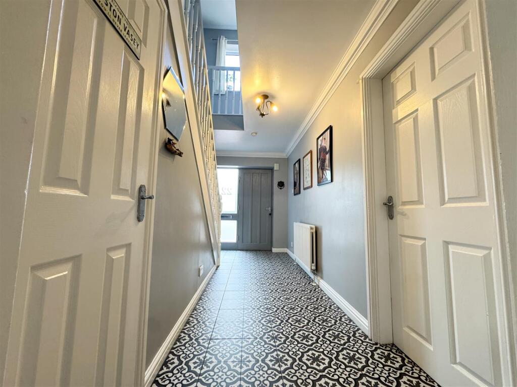 ENTRANCE HALLWAY