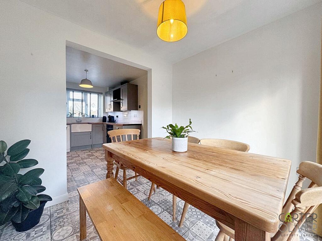 DINING SPACE