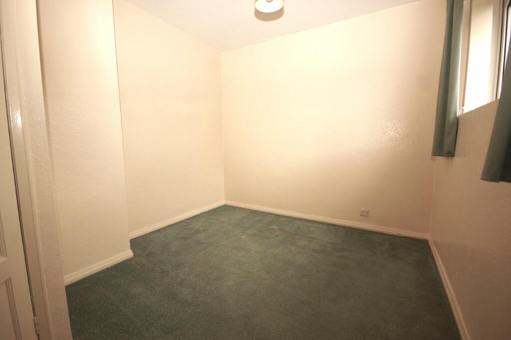 49 Bardsay Cresent