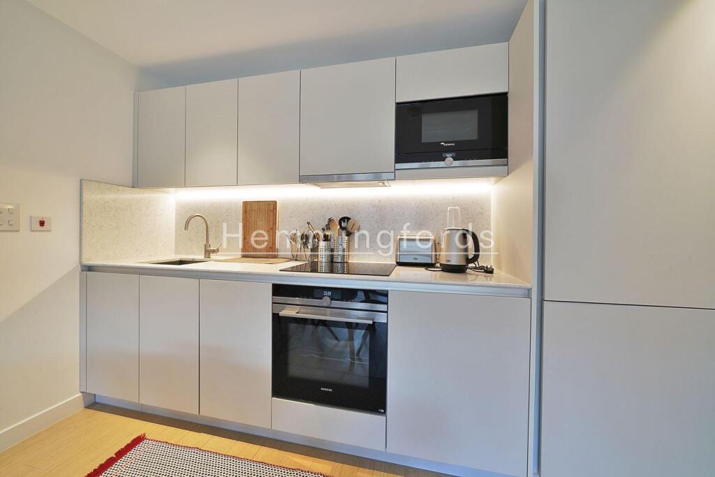 Flat 10, 1 Ann Street - joNBkm2VkCSIAVF4pBcA.jpg