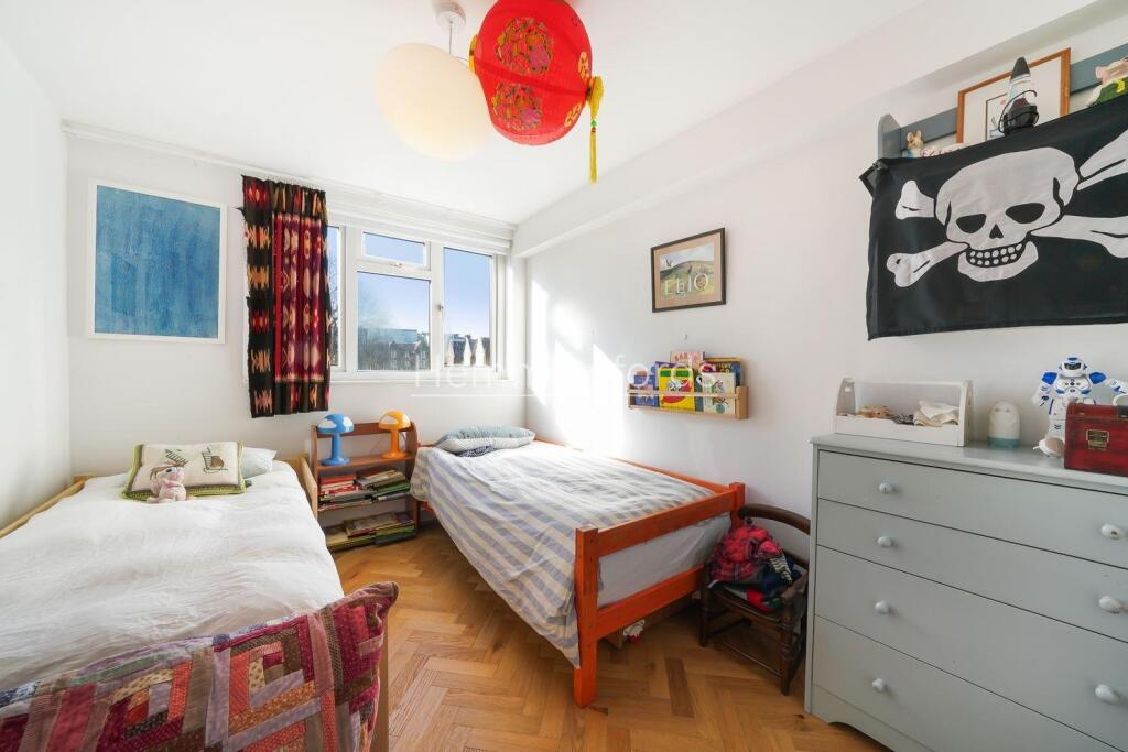 Flat 1, Dorset Court - M6Cxf69sTcEgZ7RbsACM.jpg