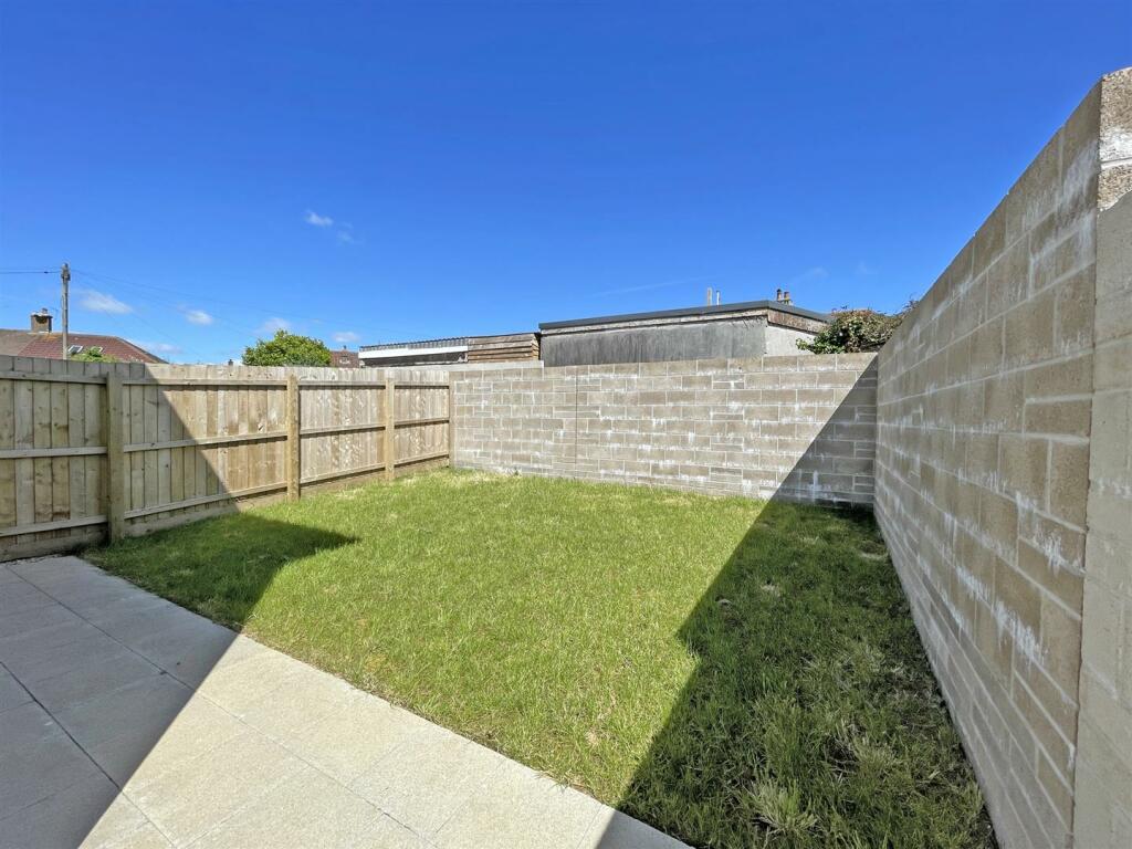 Sound View 7 - Garden.jpg