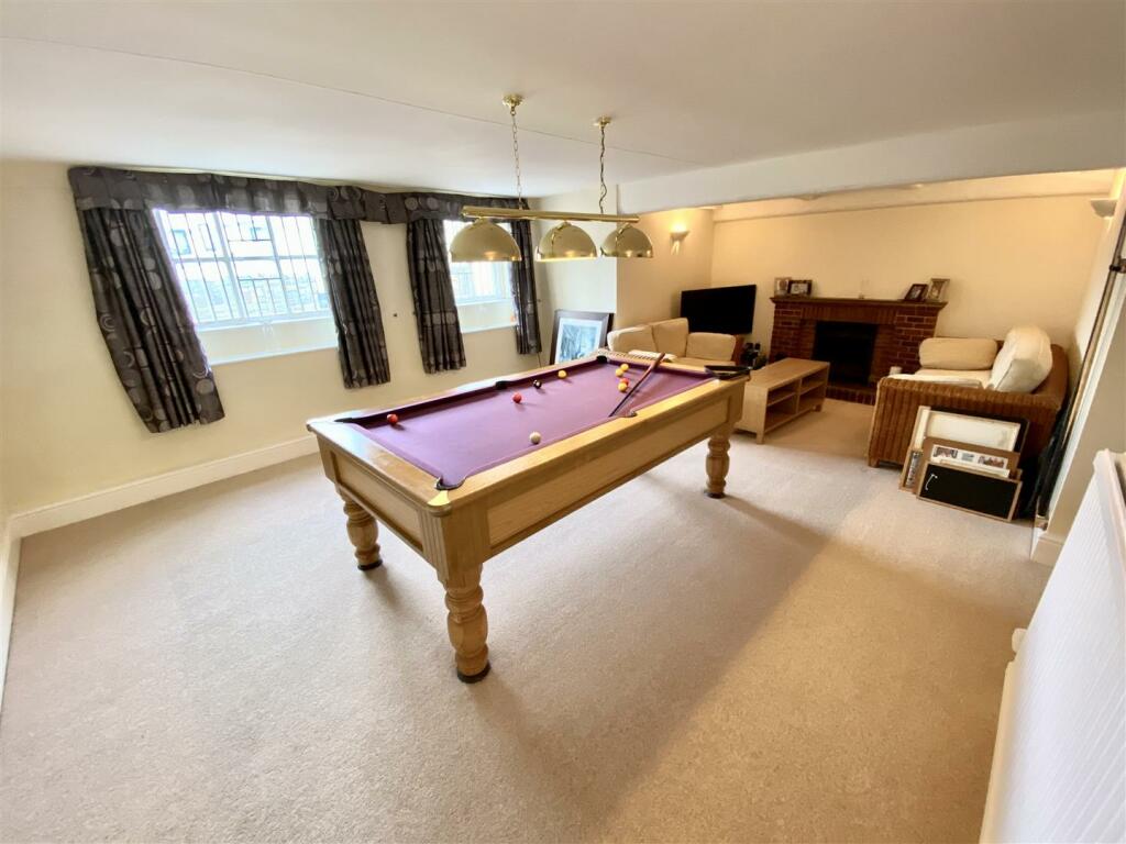 GAMES ROOM.jpeg