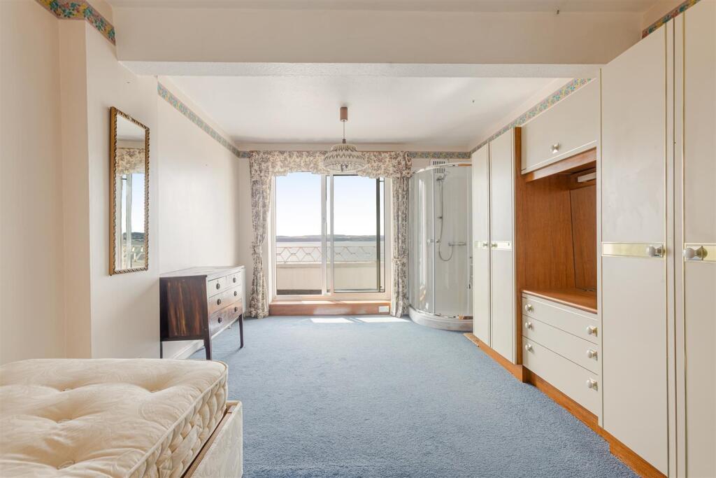 A32 - 5 Park Hall Torquay - 250905.jpg