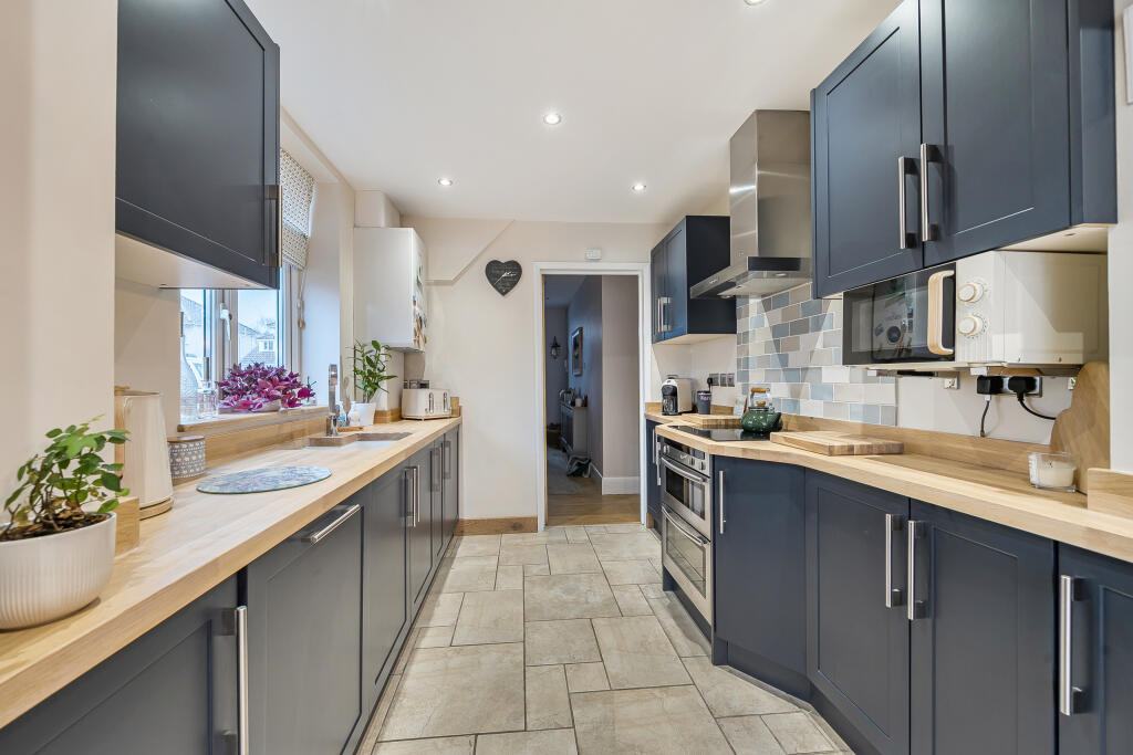 Kitchen / Garden Room