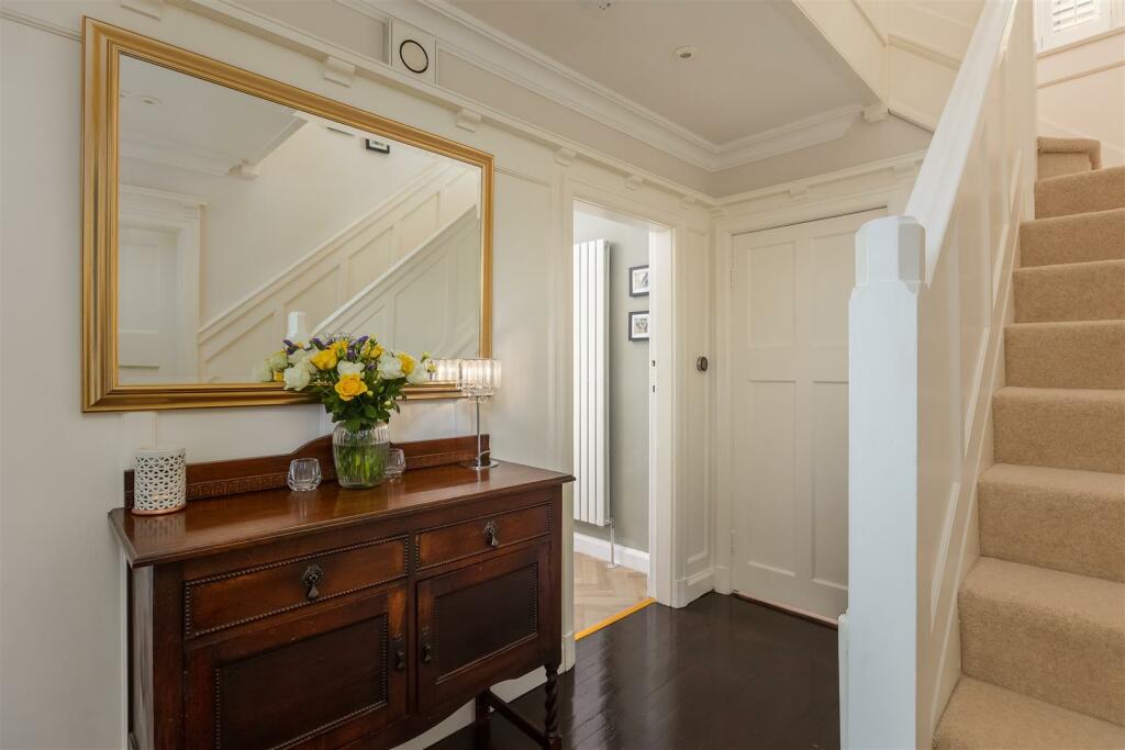 Ettington House Hallway-2.jpg
