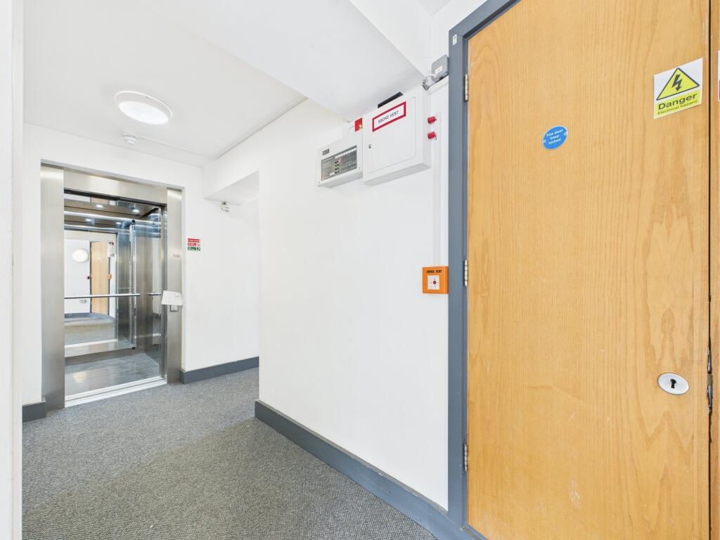lift serving all floors