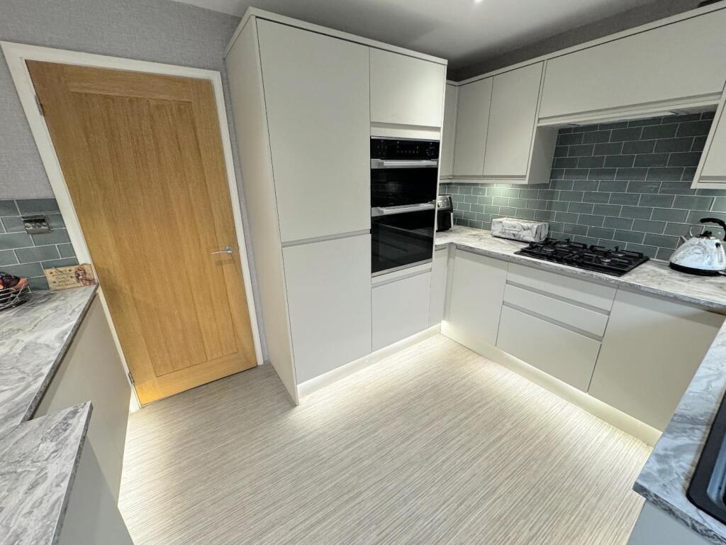 QwWhWx1mwE-VuLGTHKA9ug.jpg