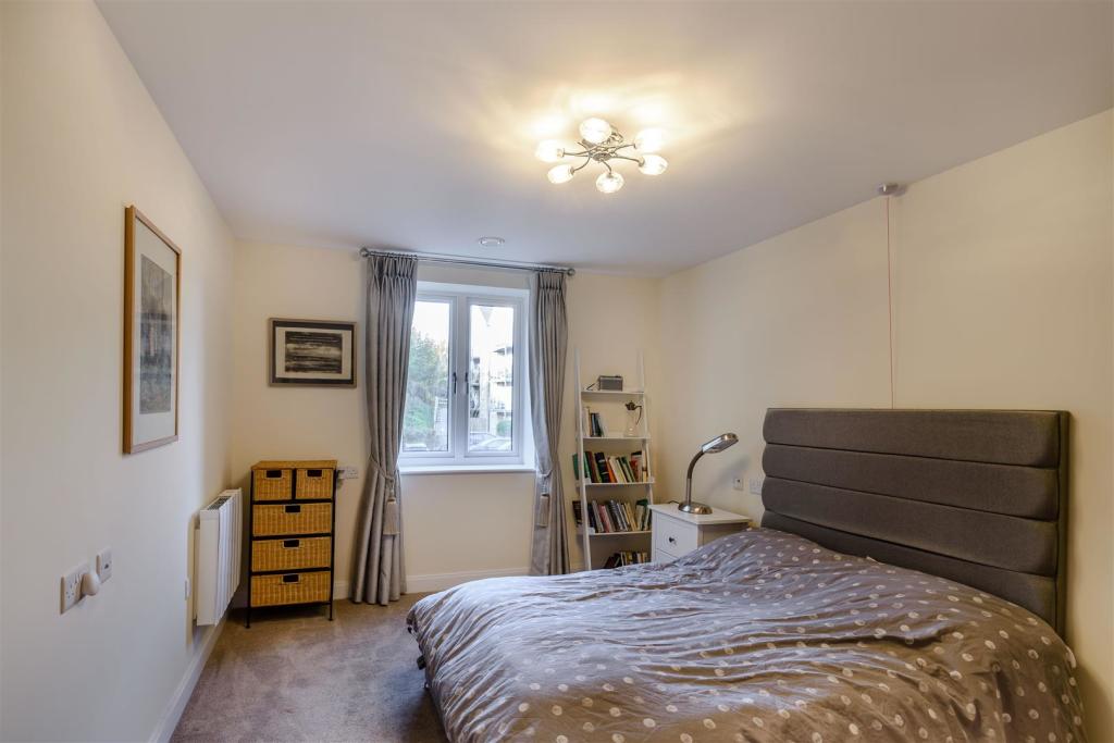 8525565-interior26.jpg