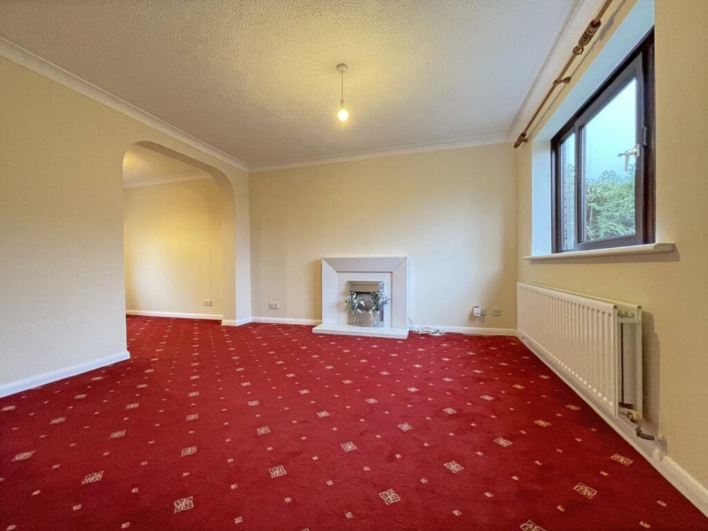Ashtree Close 2 Lounge Front.jpg