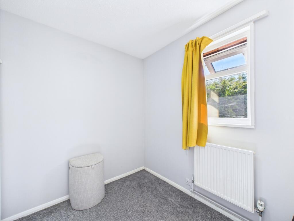 CAM01909G0-PR0363-STILL003