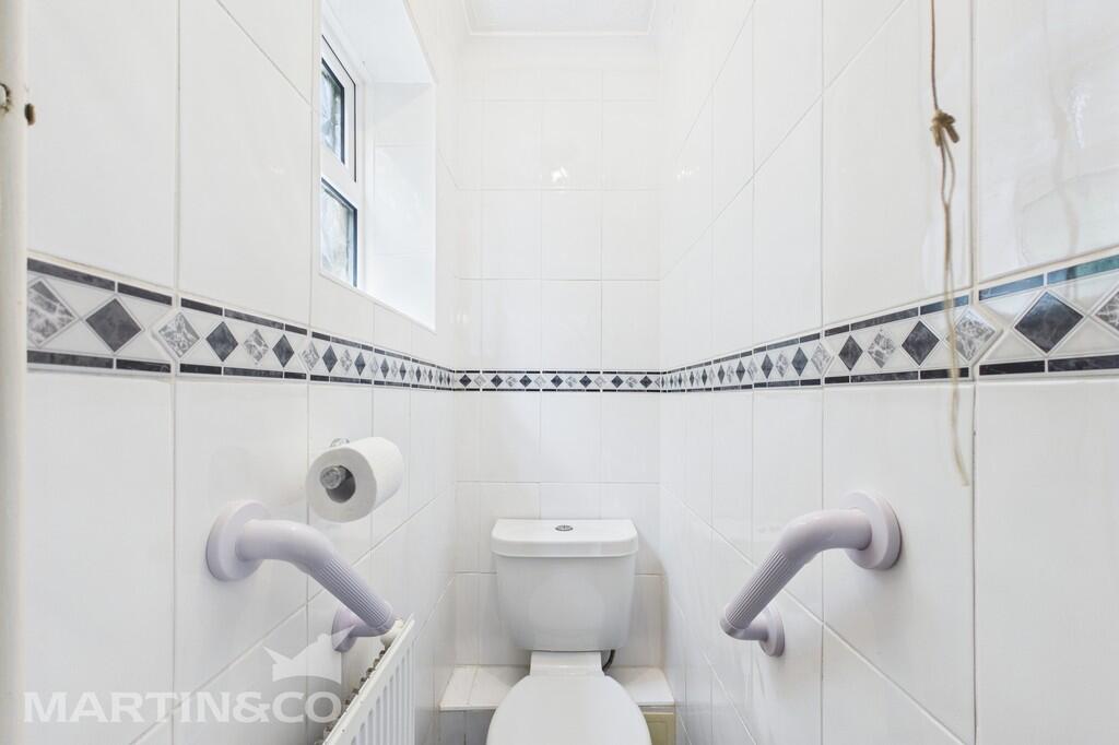 CAM01953G0-PR0105...