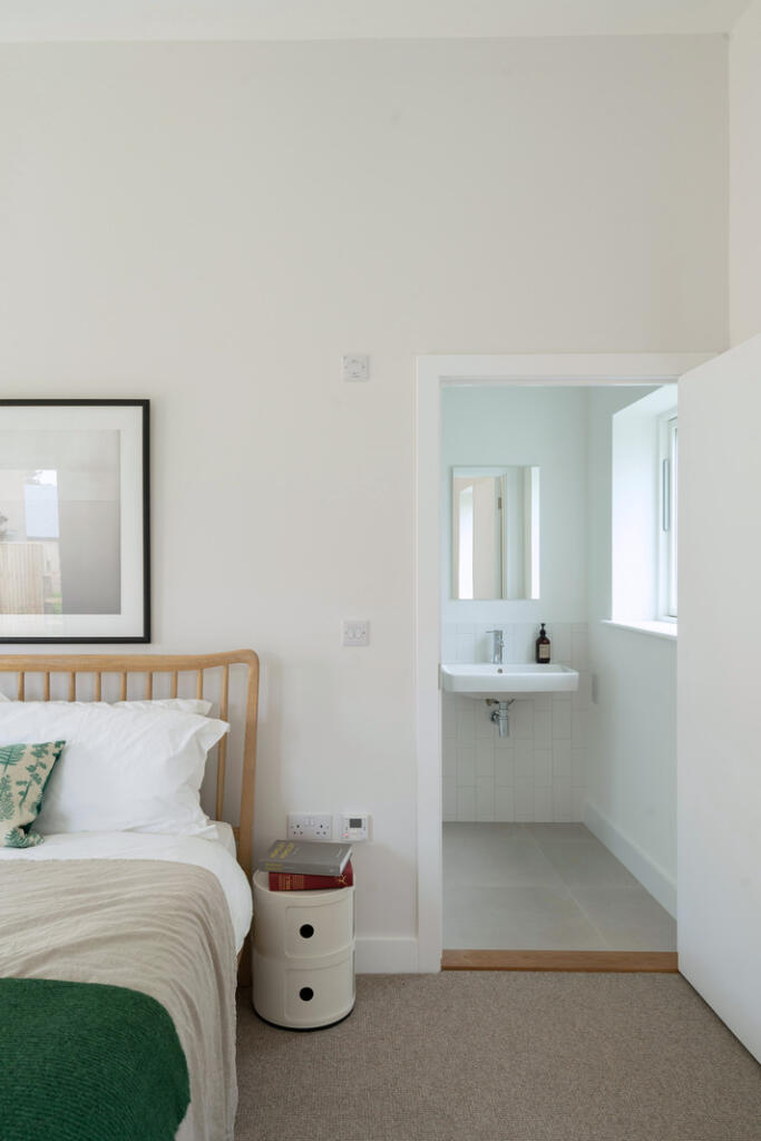 241098 - H05-THORNBOROUGH-PARK-67.jpg