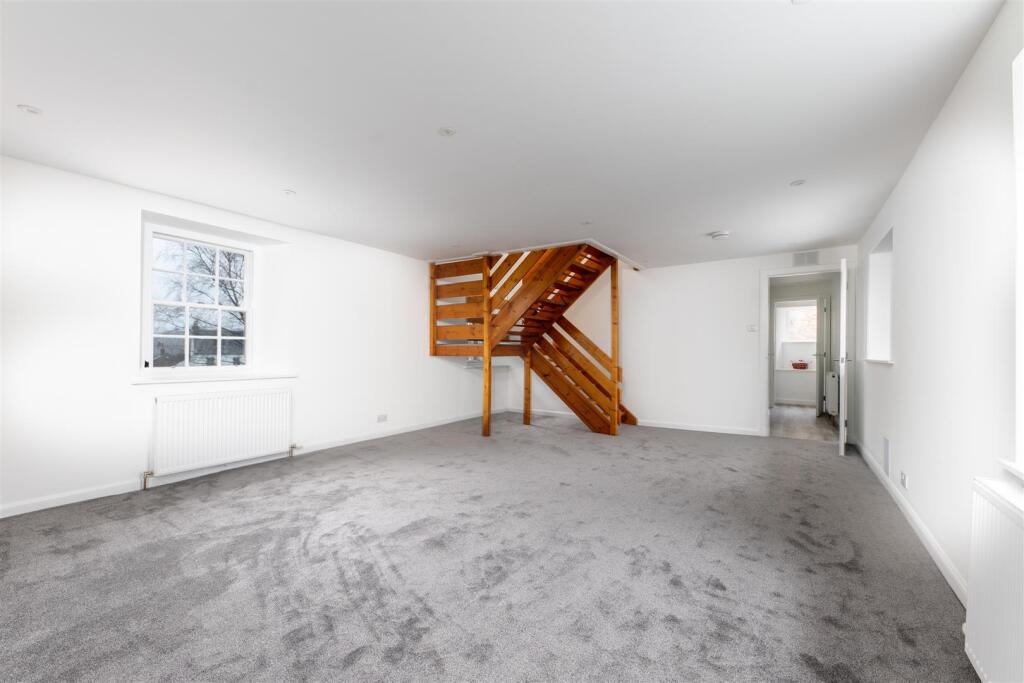 Reception Room 2 .jpg