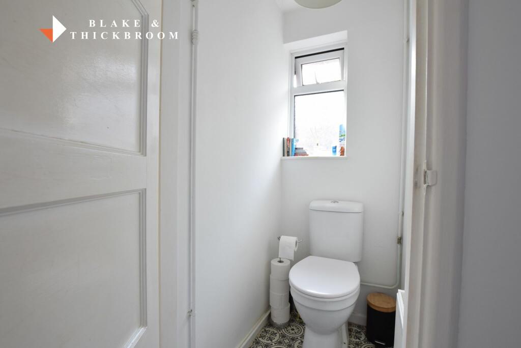 SEPARATE WC