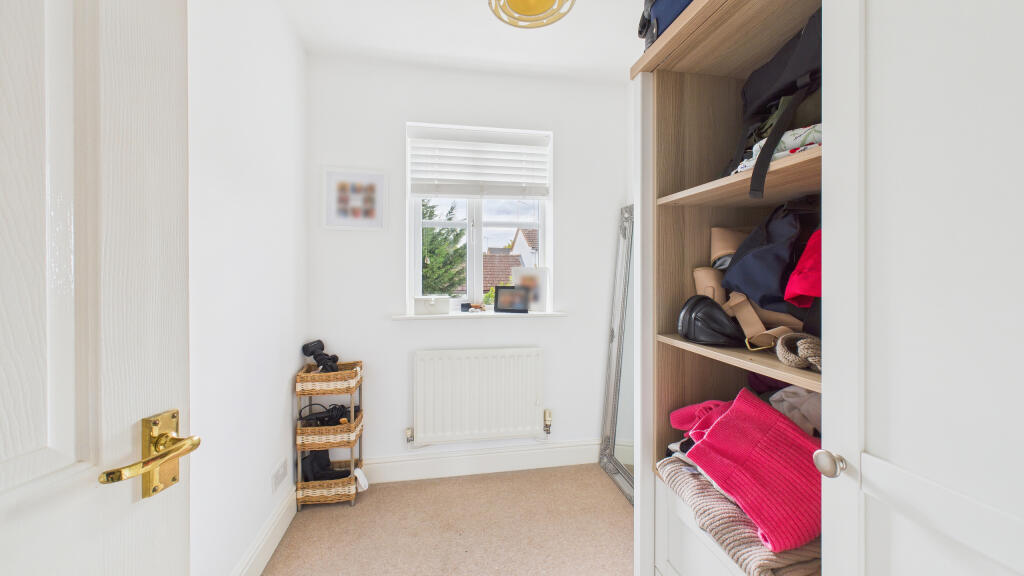 CAM04968G0-PR0075-STILL021