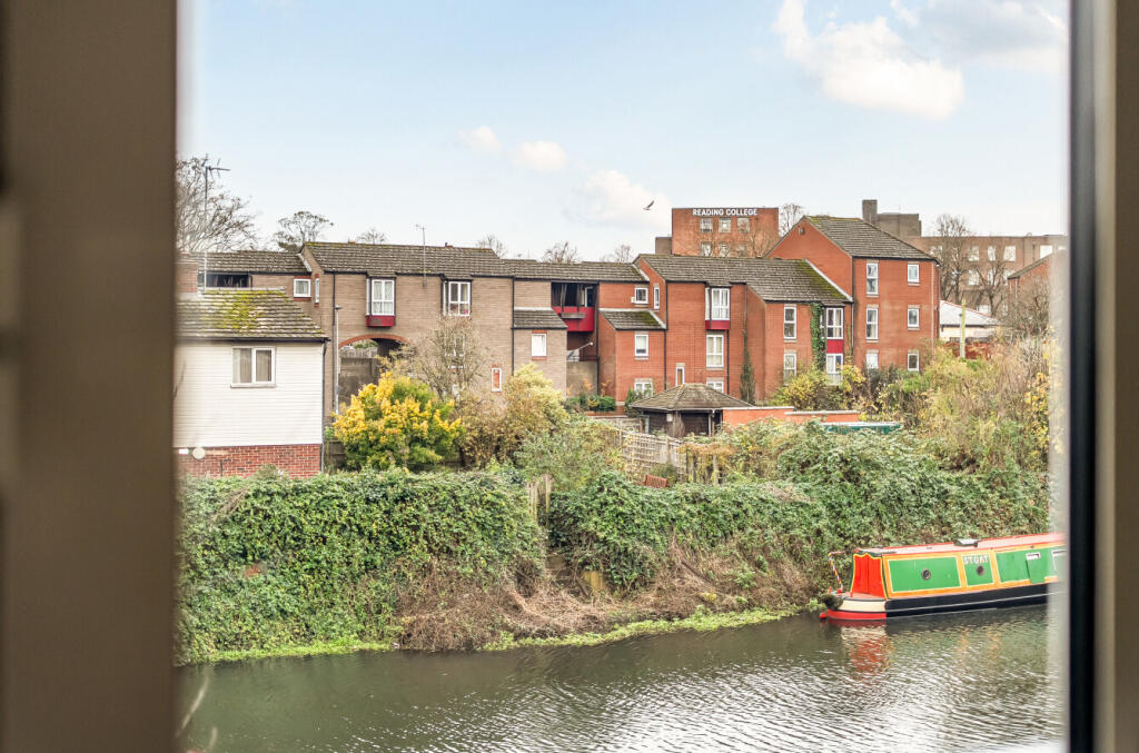 1383780-12-692872...