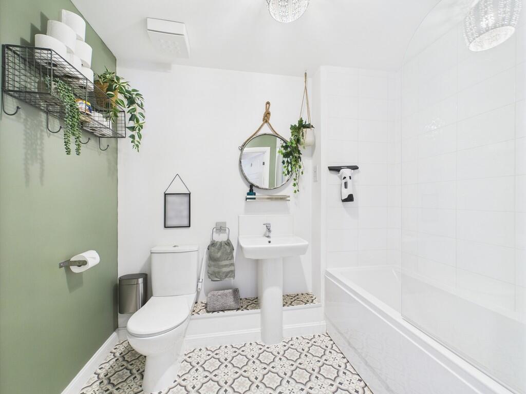 CAM02089G0-PR0518...