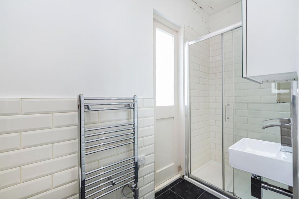 28456_daniel_watney_1_302_fulham_road_9_lo.jpg