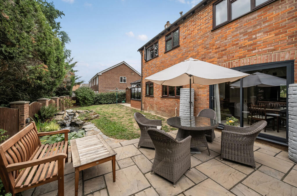 1341211-5-68a495b...