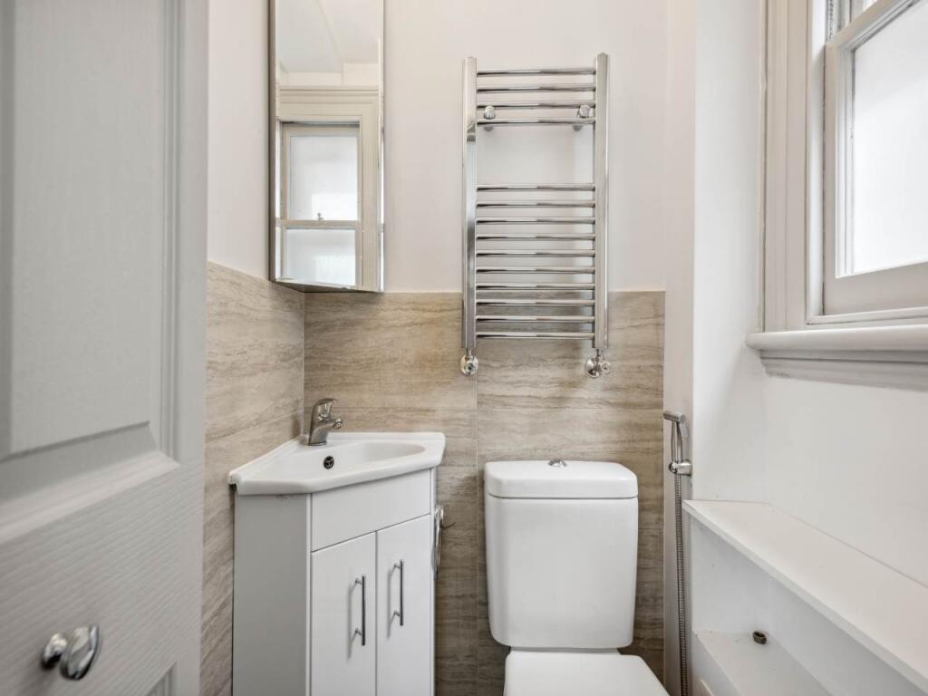 F2, 44 ONGAR ROAD, S