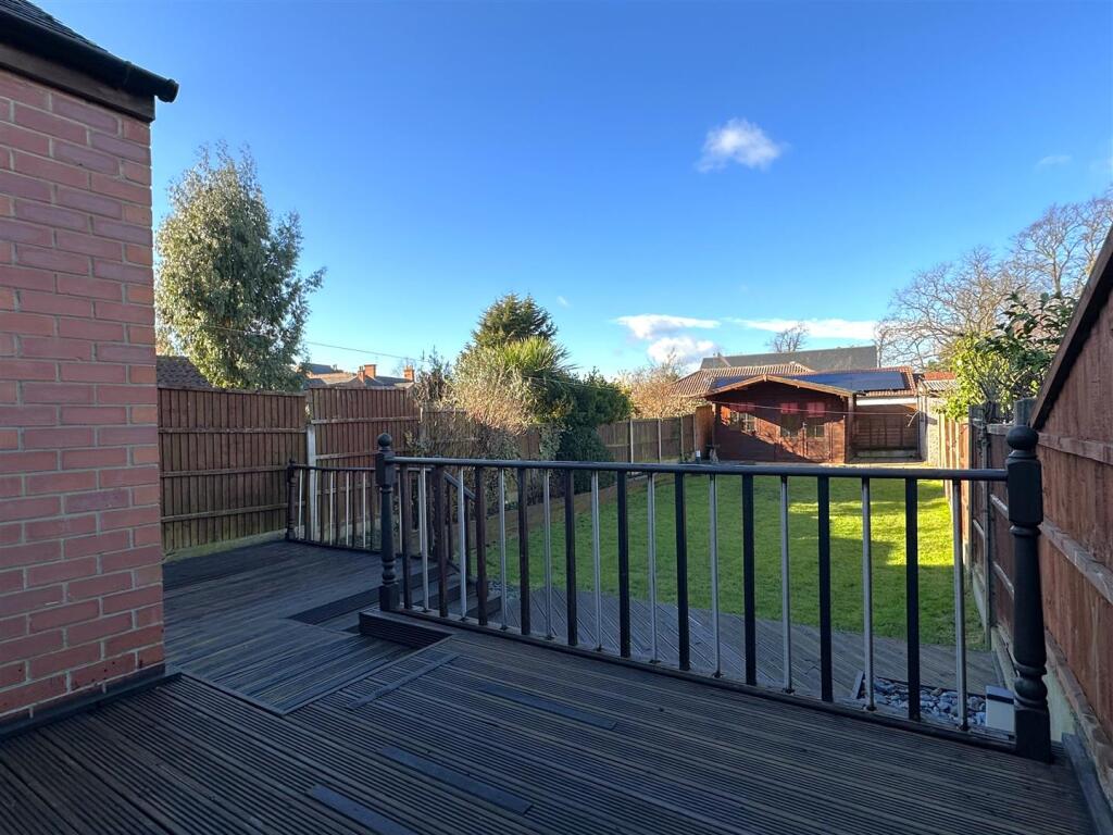 Magnificent Rear Garden 216