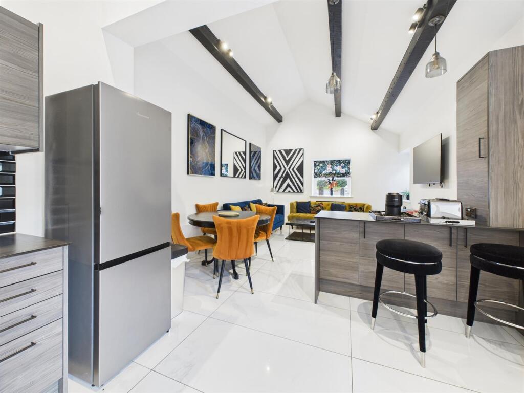 Open Plan/Lounge/Kitchen