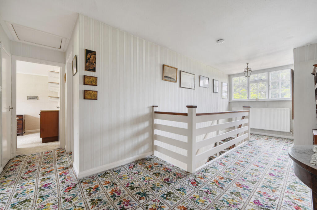 1312612-18-685e99...