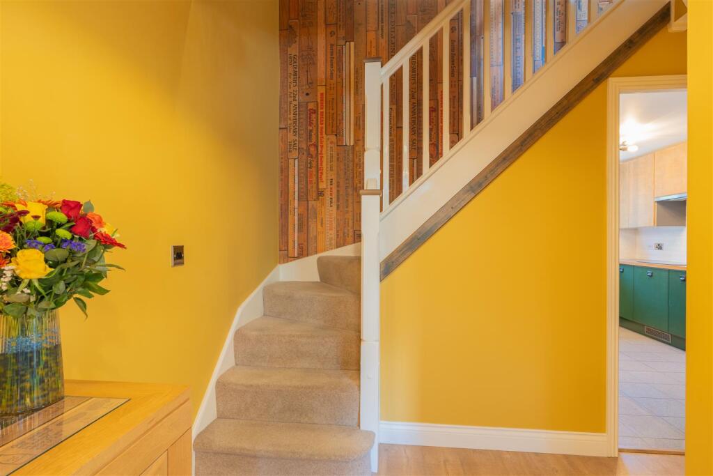 36 Regency Walk-14.jpg