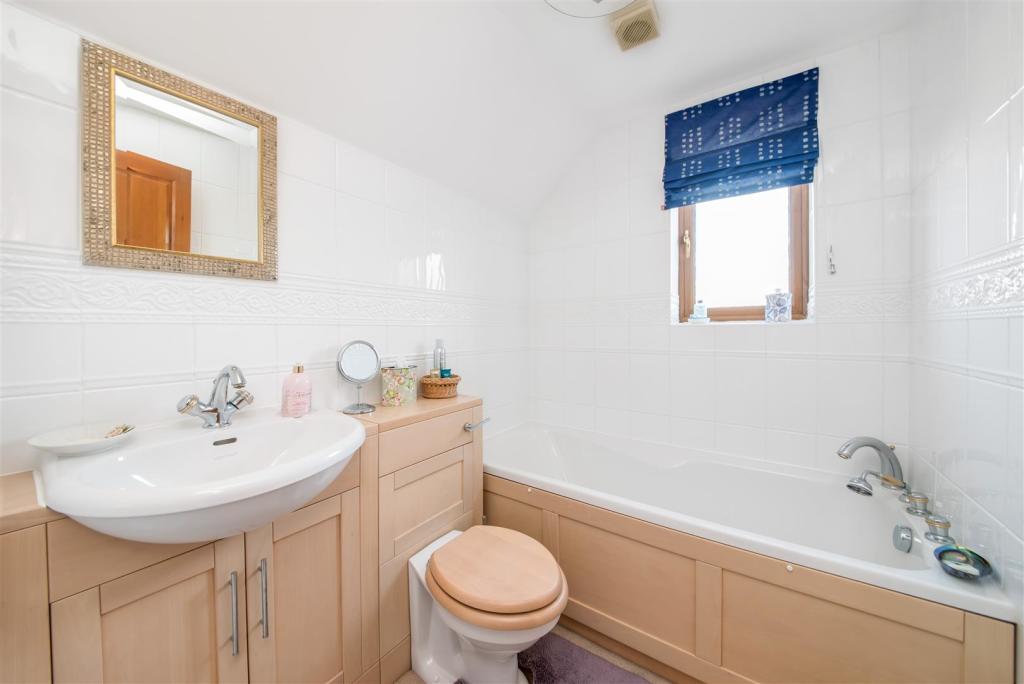 HOUSE BATHROOM