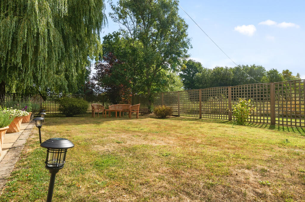 1340384-18-689db4...