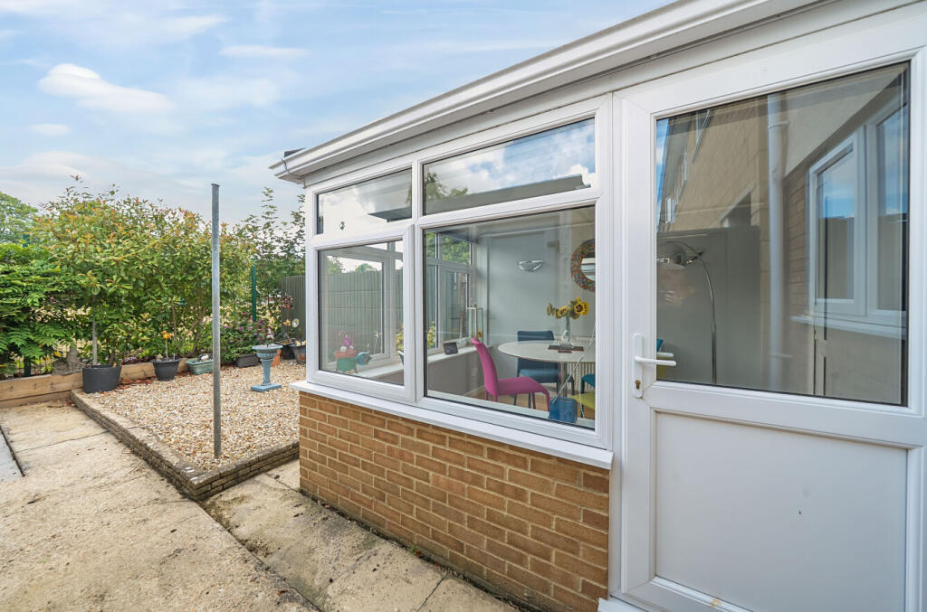 1325969-7-687e178...