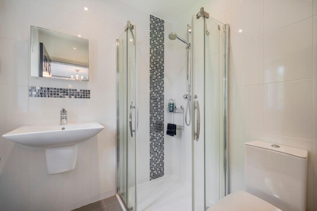 Bedroom Four Ensuite