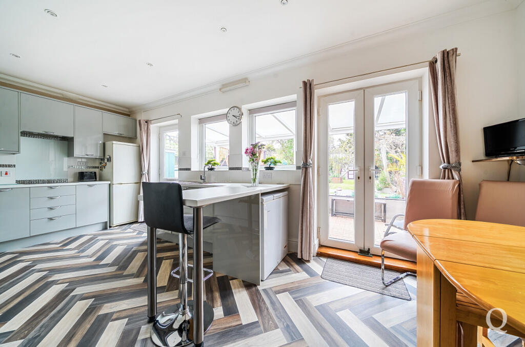 31bf75c0-b470-412...