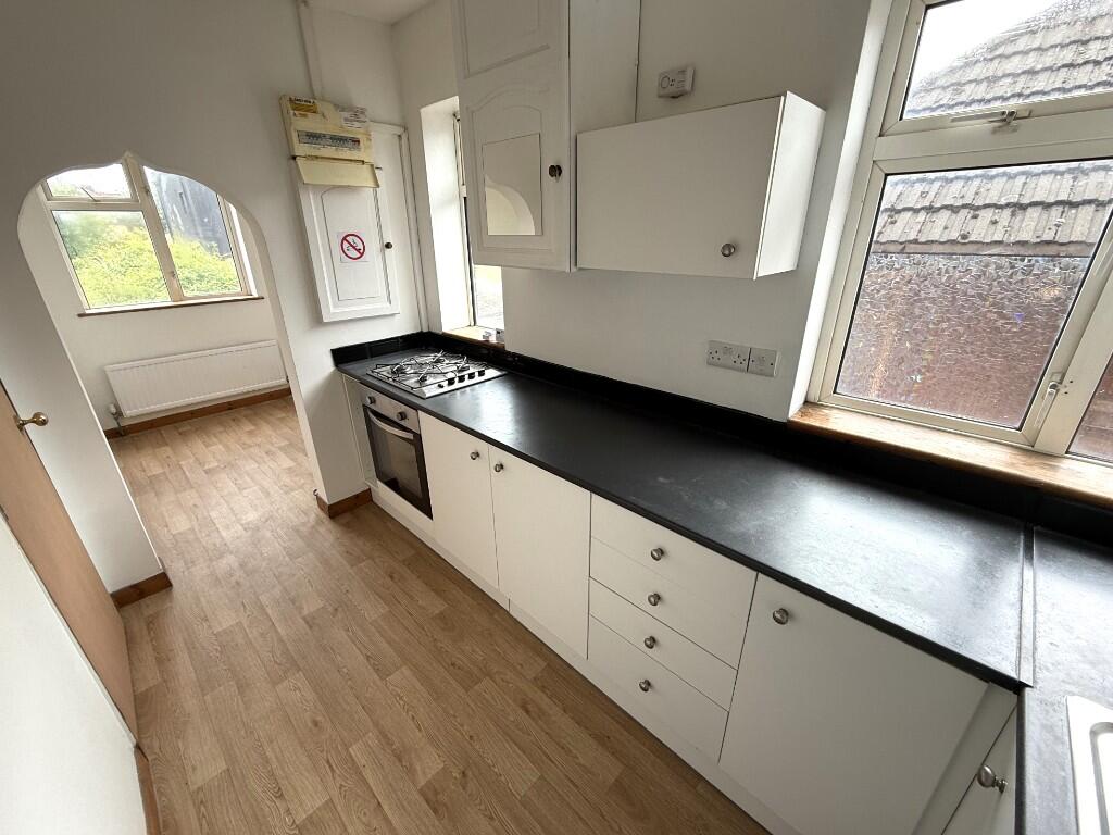 KITCHEN/DINER (B)