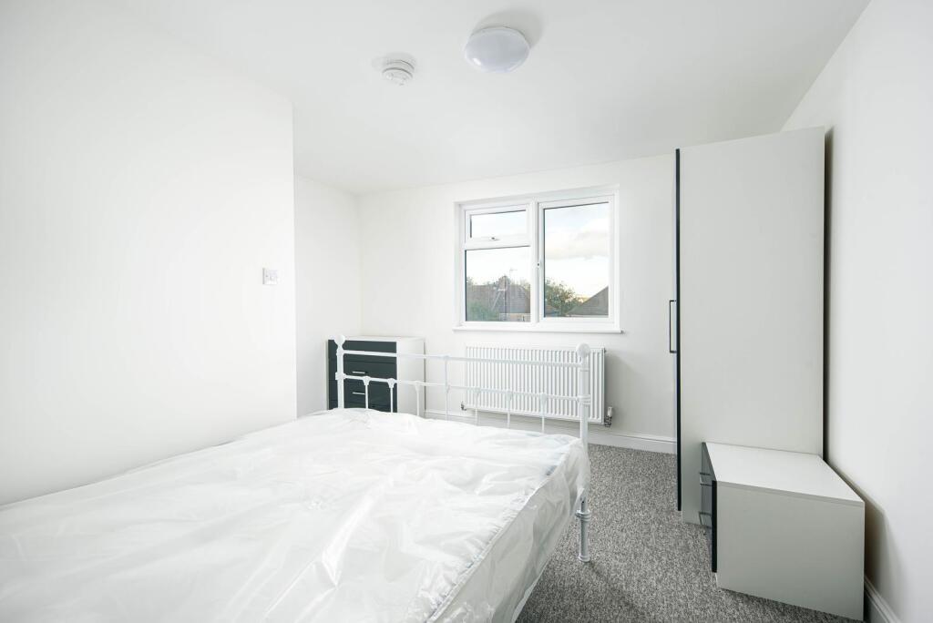 Bedroom5.jpg