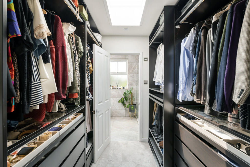 11_Oakhill_Road_i...