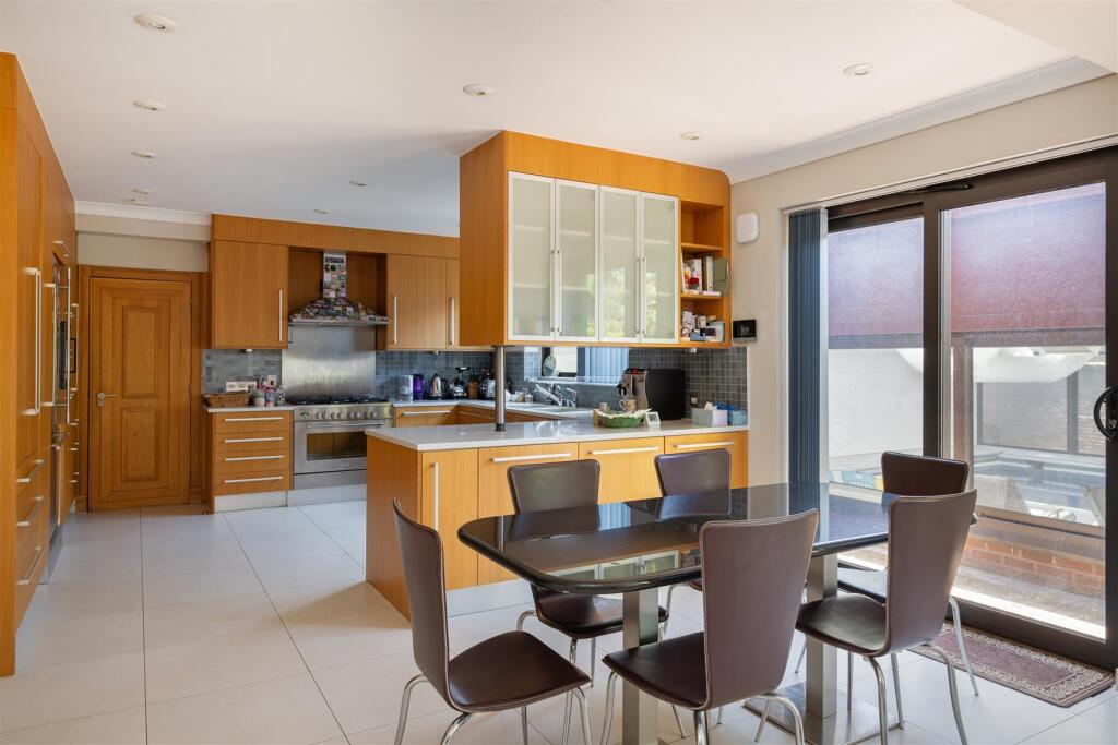 1 Abbey View Hi-17.jpg