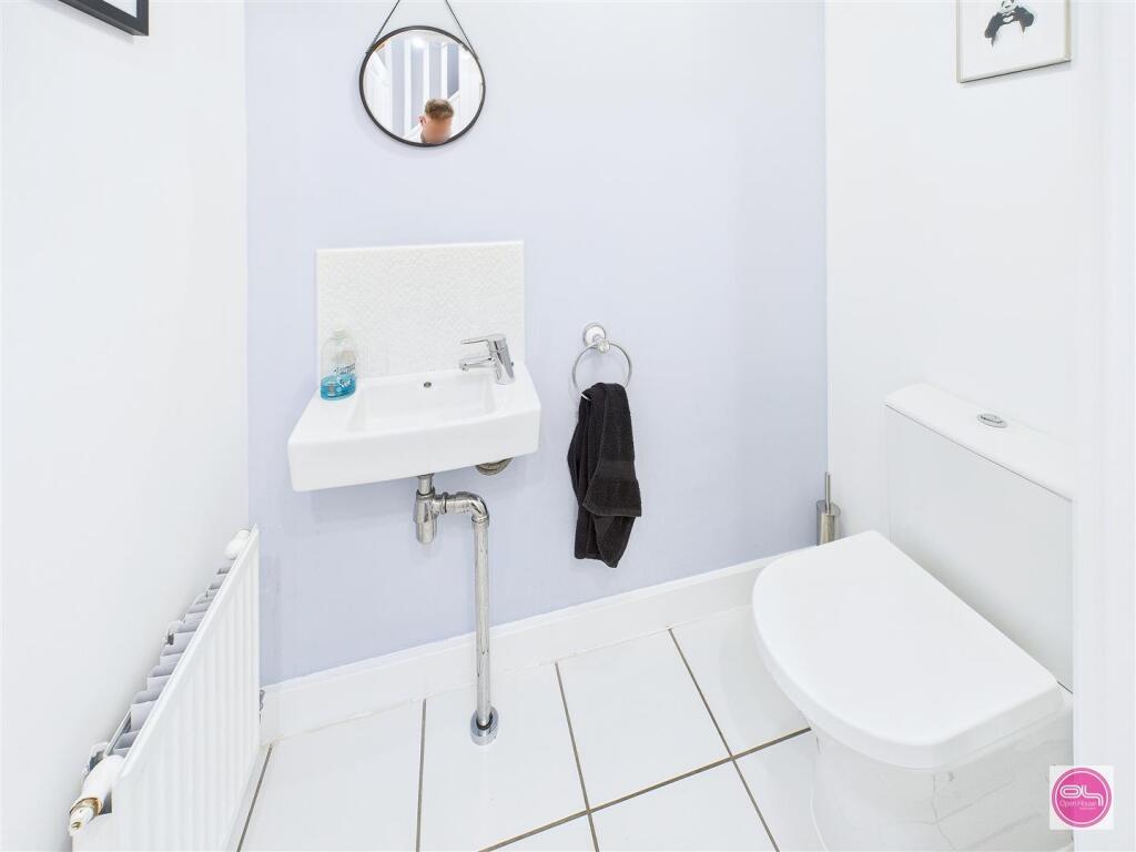 Henley Grove, Church Gresley (10).jpg