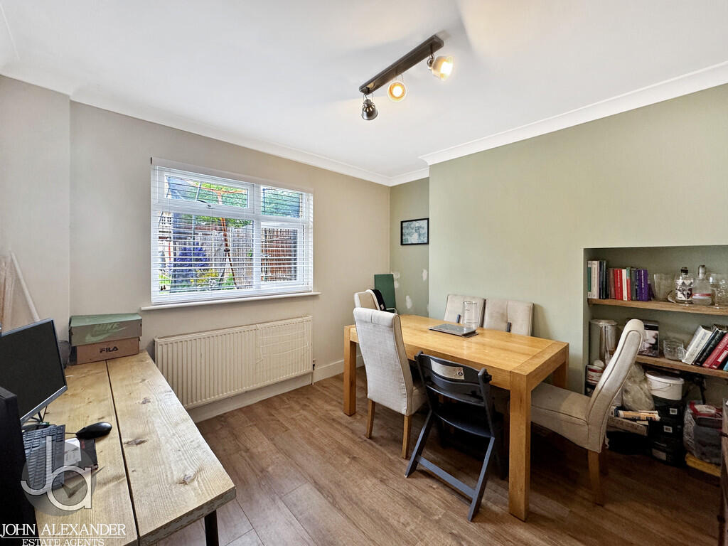 20250506_10060304...