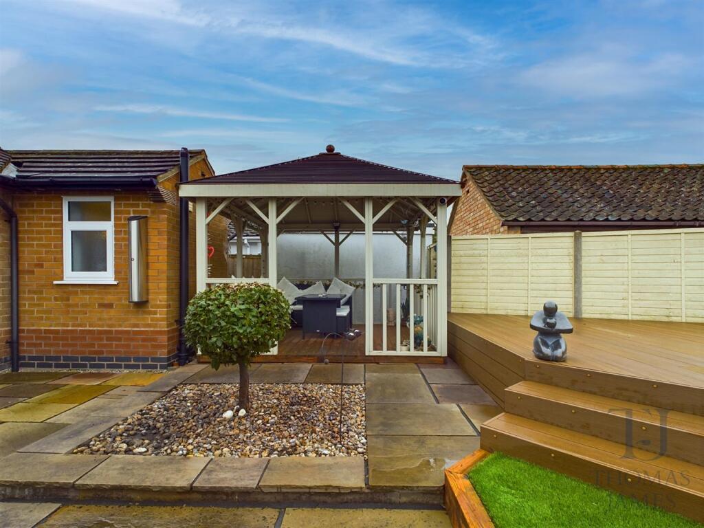 CAM05175G0-PR0004-STILL026 copy.jpg