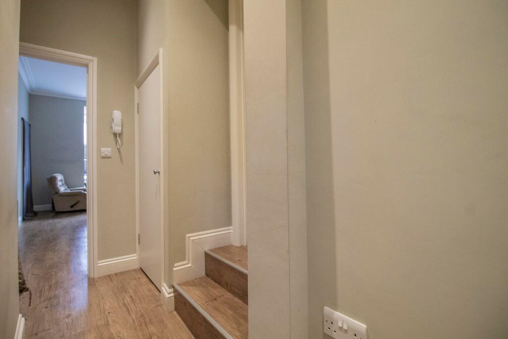19B Abbeygate Street, BSE [Apartment Entrance Hall