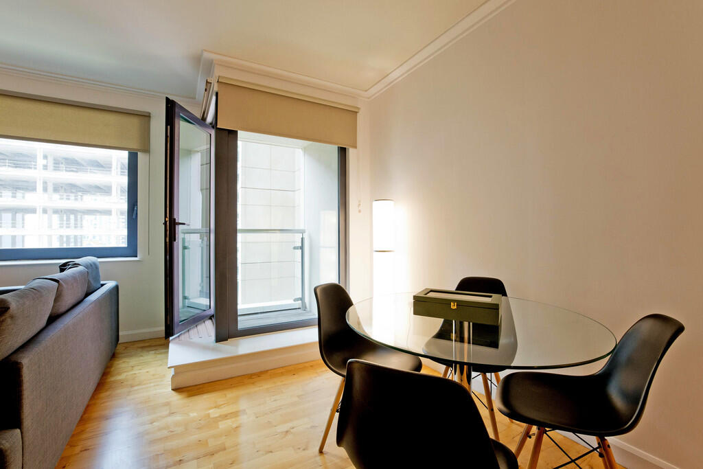 Discovery E 95-42...