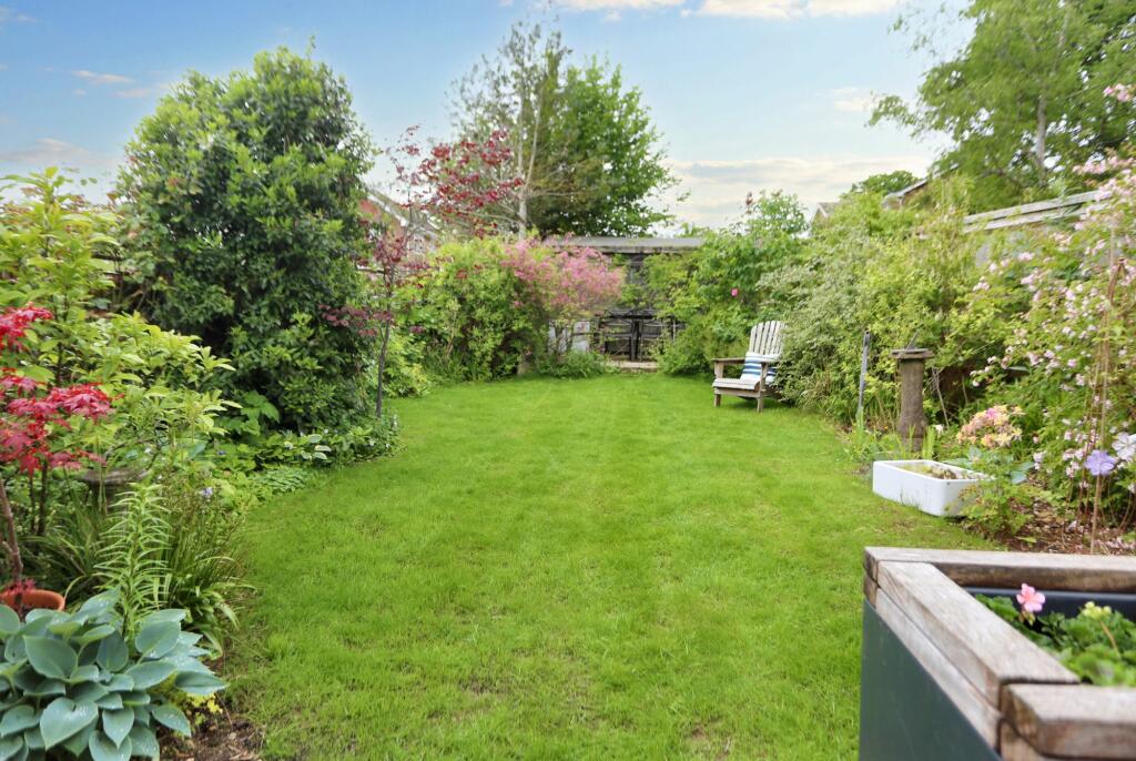 GUEST HOUSE GARDEN